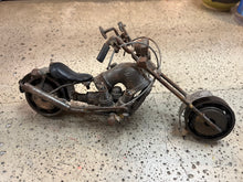 Cargar imagen en el visor de la galería, Antique Welded Motorcycle (Medium)
