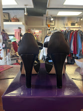 Load image into Gallery viewer, Madden Girl Black Flower Heels (Size 7)
