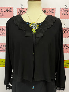 Black Shrug (Size 18)