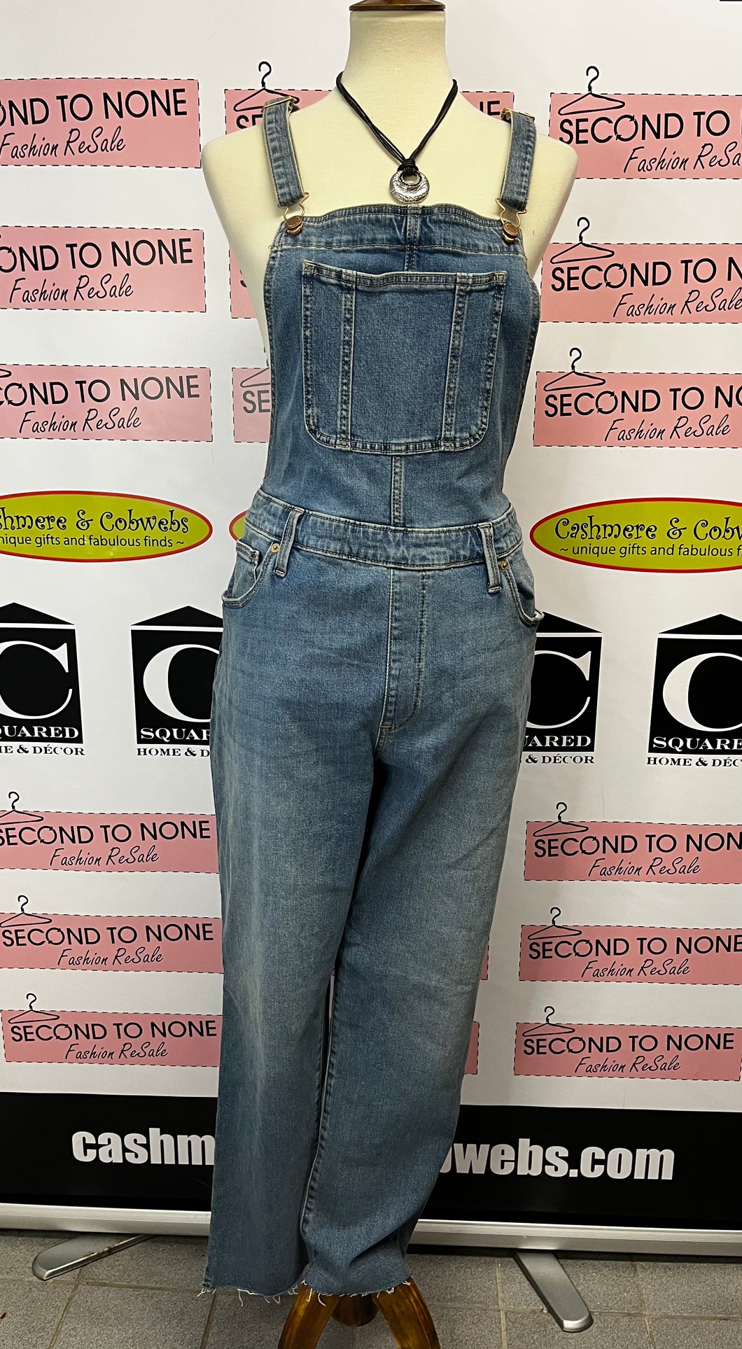 NWT Universal Thread Denim Overalls (Size 18/34R)