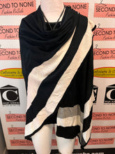 Load image into Gallery viewer, NWT Calvin Klein Light-Weight Wrap (One Size)
