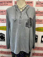 Load image into Gallery viewer, Made in Italy Hooded Top (Size L/XL)
