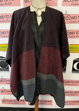 Load image into Gallery viewer, Nicole Miller Reversible Fleece Wrap (One Size)
