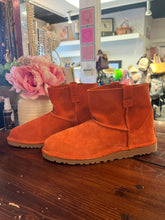 Load image into Gallery viewer, UGG Unlined Mini Perf Orange Boots (Size 10)
