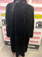 Charger l&#39;image dans la galerie, Genuine Fur Coat (Size L)
