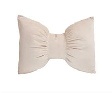 Charger l&#39;image dans la galerie, Velvet Bow-Shaped Pillow (2 Colors)
