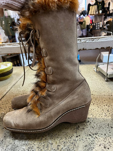 Fox Fur Lined Suede Boots (Size 9)