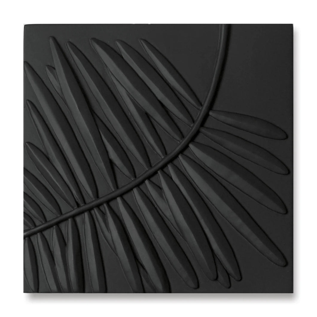 Palm Leaf Wall Plaque (2 Colours)