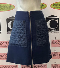 Load image into Gallery viewer, Tommy Hilfiger Midi Skirt (Size 6)
