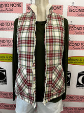 Load image into Gallery viewer, Basic Green Long Sleeve (Size M)
