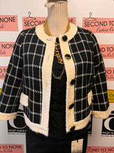 Cargar imagen en el visor de la galería, B&amp;W Sophisticated Crop Jacket (Size S/M)
