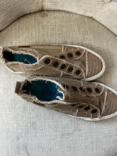 Load image into Gallery viewer, Blowfish Brown Sneakers (Size 6)
