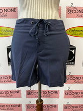 Charger l&#39;image dans la galerie, Columbia Shorts (Size 10)
