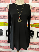 Load image into Gallery viewer, Sympli Cold Shoulder Tunic (Size 6)
