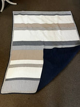 Load image into Gallery viewer, Natural/Navy Cotton Quilt (Single)
