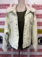 Charger l'image dans la galerie, Levi's Key Lime Corduroy Jacket (Size XL)
