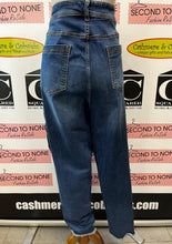Cargar imagen en el visor de la galería, Love &amp; Legend Jeans (Size 24)
