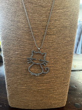 Charger l'image dans la galerie, Long Rhinestone Cat Necklace
