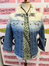 Charger l&#39;image dans la galerie, Cleo Ombre Denim Jacket (Size S)
