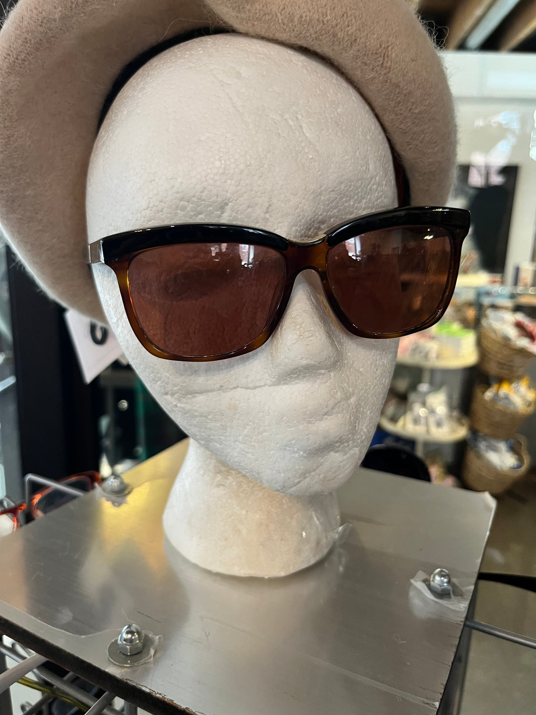 Authentic Fendi FS 5281 Designer Sunglasses