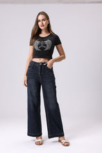 Cargar imagen en el visor de la galería, High Rise Wide Leg Dark-Wash Jeans
