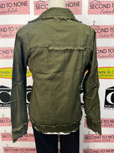 Load image into Gallery viewer, Linen Blend Frayed Edge Jacket (3 Colours)

