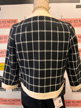 Cargar imagen en el visor de la galería, B&amp;W Sophisticated Crop Jacket (Size S/M)
