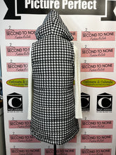 Load image into Gallery viewer, Houndstooth Hooded Puffer Vest
