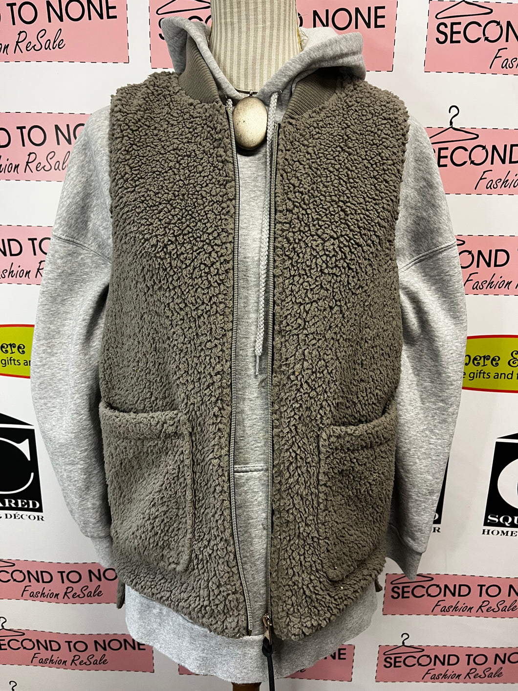 Calvin Klein Sherpa Vest (Size S)