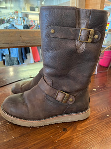 UGG Australia Sheepskin Leather Boots (Size 9)