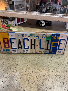 Letrero de matrícula "BEACH LIFE"