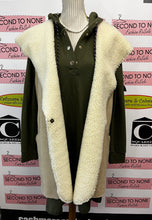 Load image into Gallery viewer, Zoria Faux Suede Vest (Size M)
