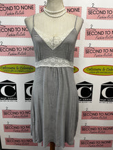 Charger l&#39;image dans la galerie, Marilyn Monroe Sleep Dress &amp; Robe (Size L)
