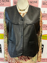 Cargar imagen en el visor de la galería, Genuine Leather Biker Vest (Size XL)
