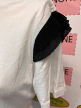 Load image into Gallery viewer, NWT Zara Ruffle Sleeve Tee (Size L)
