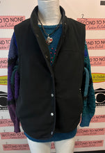 Load image into Gallery viewer, Northern Reflections Fleece Vest (Size S)

