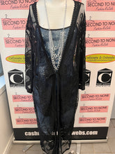 Charger l'image dans la galerie, Black Sheer Cover-Up (One Size)
