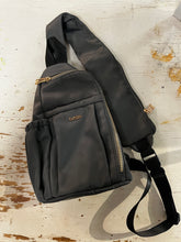 Cargar imagen en el visor de la galería, Tutilo Grey Sling Crossbody
