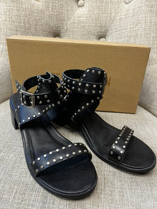 Steve Madden Stud Sandals (Size 8)