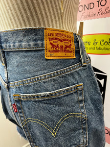 Levi's 501 Denim Shorts (Size 29W)