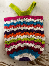 Charger l'image dans la galerie, Handmade Crochet Market Bag
