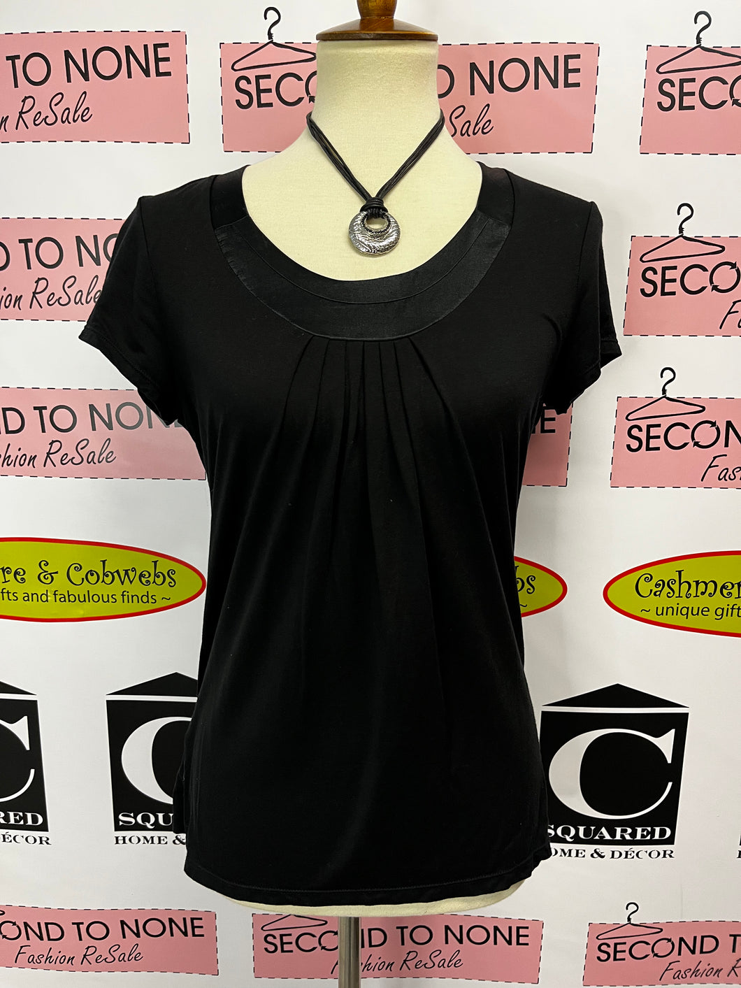 Ann Taylor Black Tee (Size M)