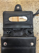 Charger l&#39;image dans la galerie, Derek Alexander Crossbody
