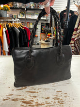 Charger l'image dans la galerie, Vintage John Hort Leather Handbag

