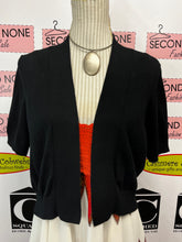 Cargar imagen en el visor de la galería, Classic Black Shrug (Size L)
