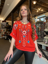 Charger l&#39;image dans la galerie, Boho Light-weight Embroidered Top (2 Colours)
