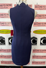 Cargar imagen en el visor de la galería, NWT Vince Camuto Navy &amp; White Dress (Size 4)
