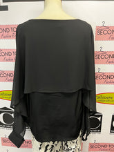 Cargar imagen en el visor de la galería, Black Layered Top (Size M)
