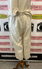 Load image into Gallery viewer, Linen Blend Button Accent Pant Set (Size M)
