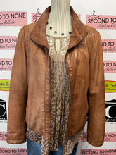 Charger l&#39;image dans la galerie, Danier Studded Leather Jacket (Size L)
